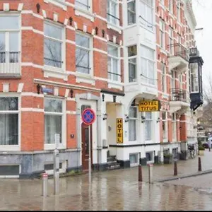 Titus Centre ** Ámsterdam